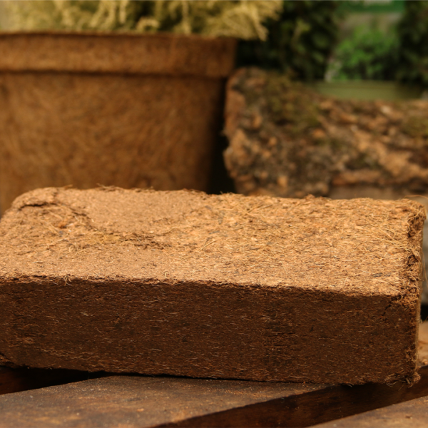 Coir Vital Grow by Salike® potting mix 650g Bricks – Half Pallet - 864 bricks - Image 4